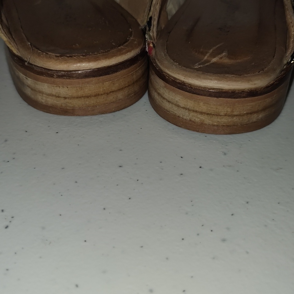 Free People gold and red Embroidered Mules size 38 Floral - Picture 5 of 12